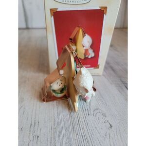 Hallmark 2002 baking memories ornament Xmas